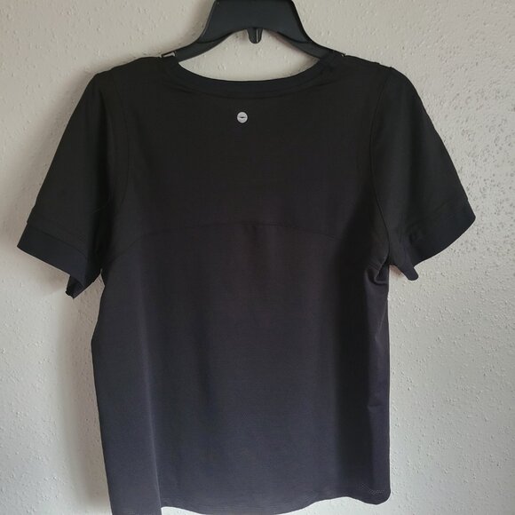 Avia Woman's Short Sleeve Tee - Picture 2 of 6